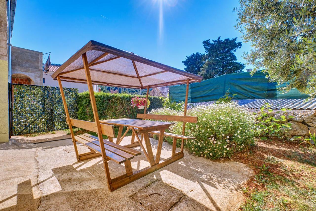 Apartamento Sven Veli Lošinj Exterior foto