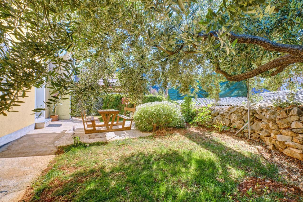 Apartamento Sven Veli Lošinj Exterior foto